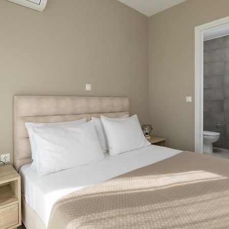 Taras Residence Karavádhos Екстериор снимка