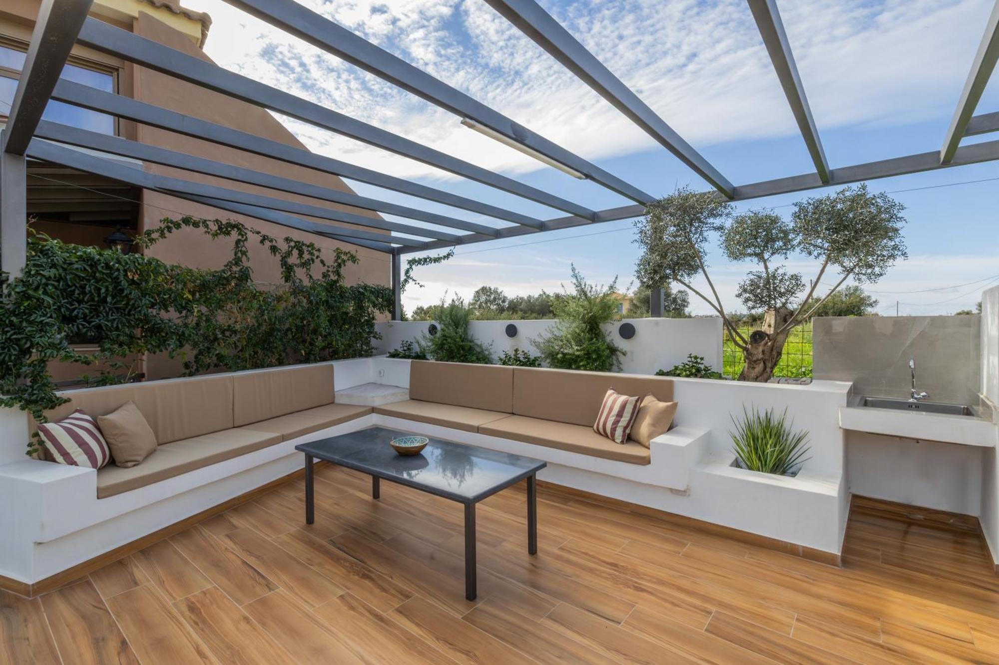 Taras Residence Karavádhos Екстериор снимка