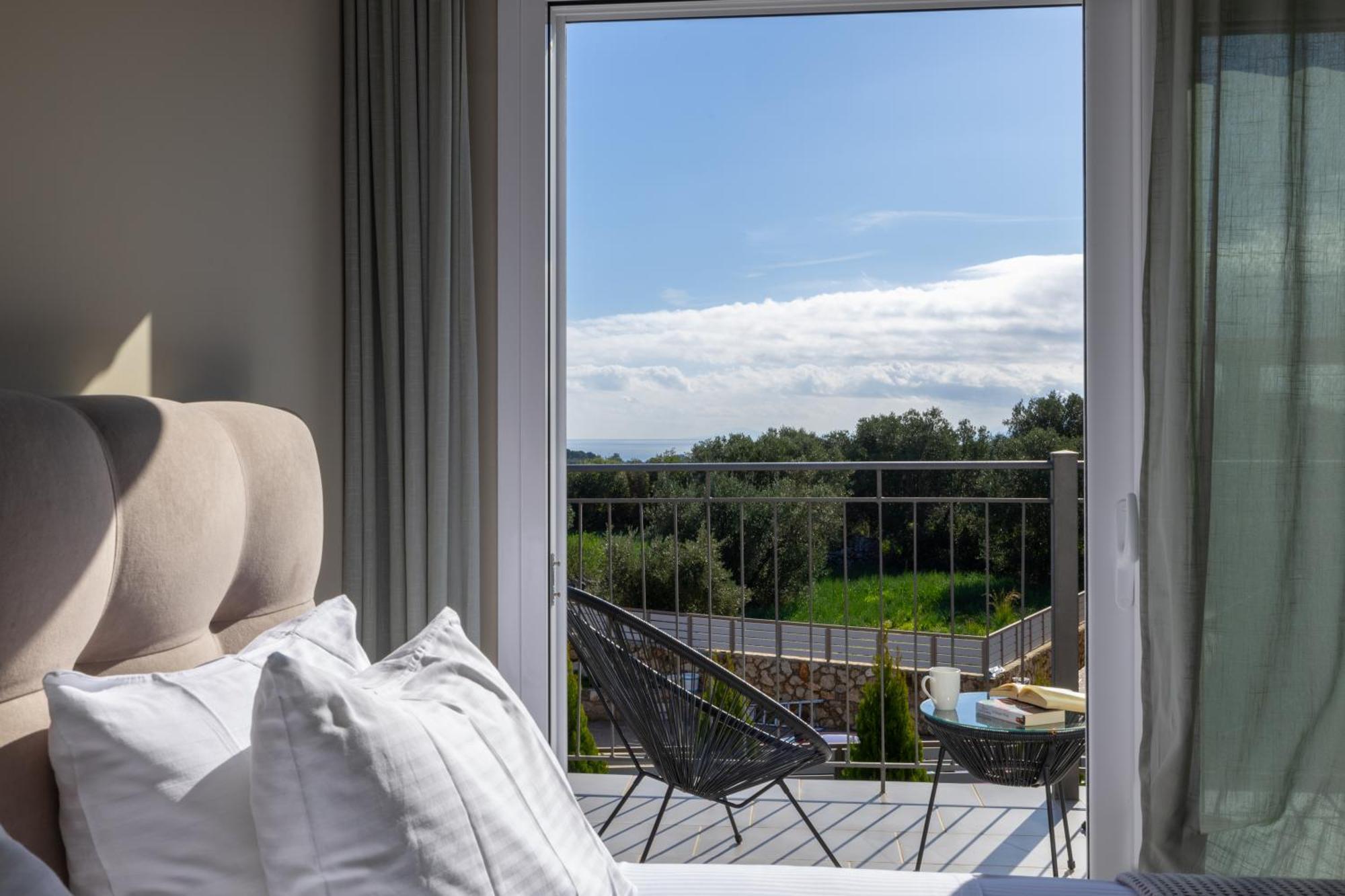 Taras Residence Karavádhos Екстериор снимка
